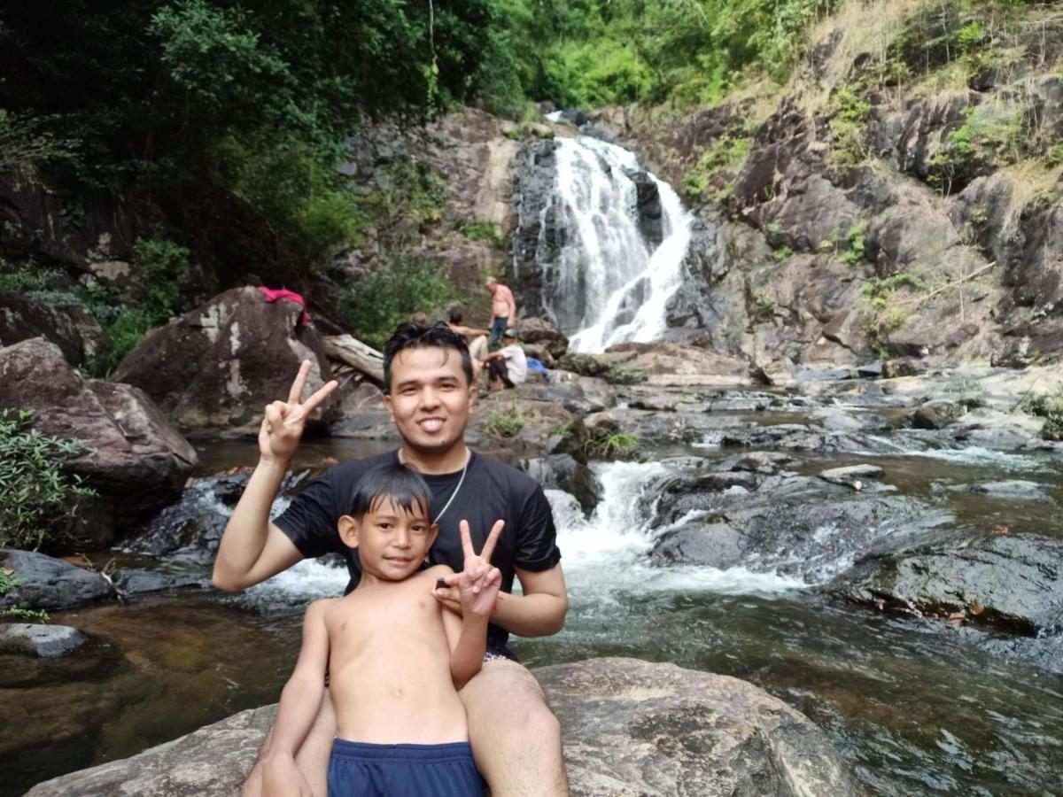 Bee Bee'S Chalets Home Stay And Trekking Banlung Exterior photo