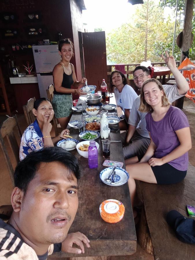 Bee Bee'S Chalets Home Stay And Trekking Banlung Exterior photo