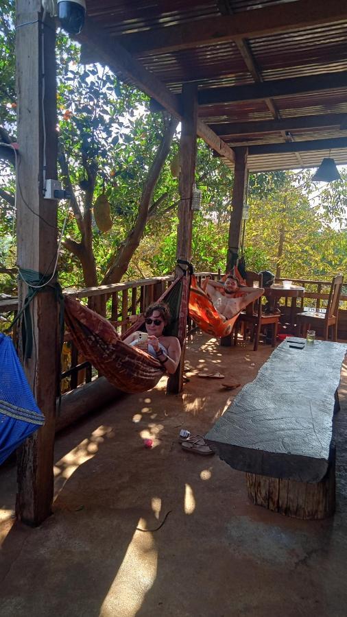 Bee Bee'S Chalets Home Stay And Trekking Banlung Exterior photo