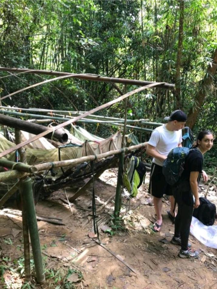 Bee Bee'S Chalets Home Stay And Trekking Banlung Exterior photo