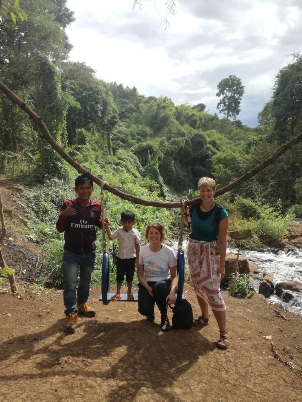 Bee Bee'S Chalets Home Stay And Trekking Banlung Exterior photo